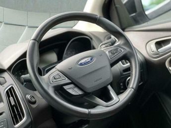 Ford Focus 1.0T EcoBoost Titanium Auto Euro 6 (s/s) 5dr
