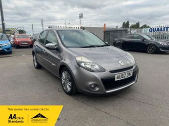 Renault Clio 1.2 Dynamique TomTom Hatchback 5dr Petrol Manual Euro 5 (75 ps)