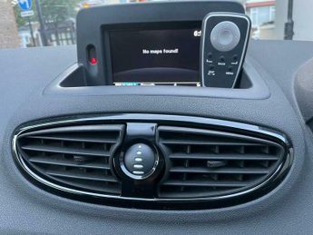 Renault Clio 1.2 Dynamique TomTom Hatchback 3dr Petrol Manual Euro 5 (75 ps)