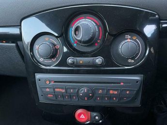 Renault Clio 1.2 Dynamique TomTom Hatchback 3dr Petrol Manual Euro 5 (75 ps)