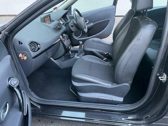 Renault Clio 1.2 Dynamique TomTom Hatchback 3dr Petrol Manual Euro 5 (75 ps)