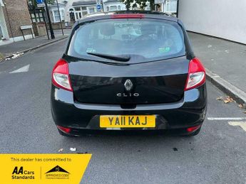 Renault Clio 1.2 Dynamique TomTom Hatchback 3dr Petrol Manual Euro 5 (75 ps)