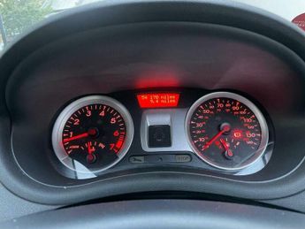 Renault Clio 1.2 Dynamique TomTom Hatchback 3dr Petrol Manual Euro 5 (75 ps)