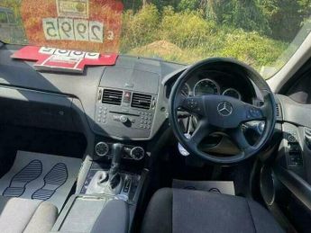 Mercedes-Benz C Class 2.1 C220 CDI SE Auto Euro 4 4dr