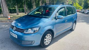 Volkswagen Touran 1.6 TDI S MPV 5dr Diesel DSG Euro 5 (105 ps)