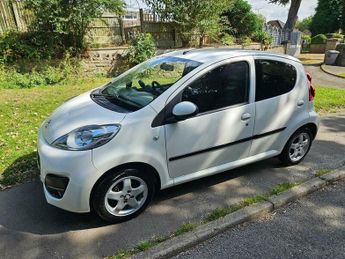 Peugeot 107 1.0 12V Allure Euro 5 5dr