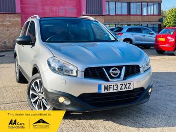 Nissan Qashqai 1.6 Tekna SUV 5dr Petrol CVT 2WD Euro 5 (AVM) (117 ps)