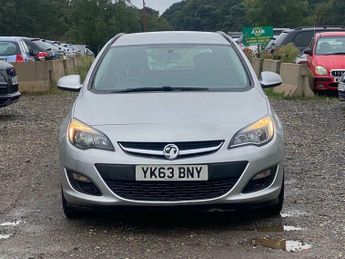 Vauxhall Astra 1.6 16V Exclusiv Sports Tourer Auto Euro 5 5dr