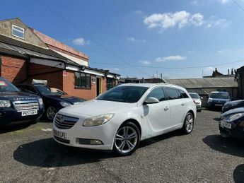 Vauxhall Insignia 2.0 CDTi SRi Nav Sports Tourer Auto Euro 5 5dr