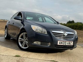 Vauxhall Insignia 2.0i Turbo SRi Nav Saloon 4dr Petrol Auto Euro 5 (220 ps)