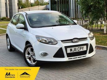 Ford Focus 1.6 Zetec Hatchback 5dr Petrol Manual Euro 5 (105 ps)