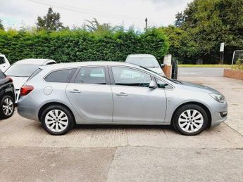 Vauxhall Astra 2.0 CDTi SE Sports Tourer Euro 5 (s/s) 5dr