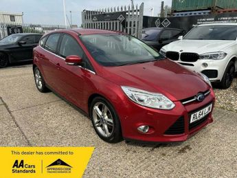 Ford Focus 1.0T EcoBoost Titanium X Euro 5 (s/s) 5dr