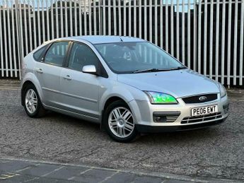 Ford Focus 1.6 Ghia 5dr