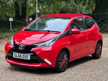 Toyota AYGO 1.0 VVT-i x-play Euro 6 5dr