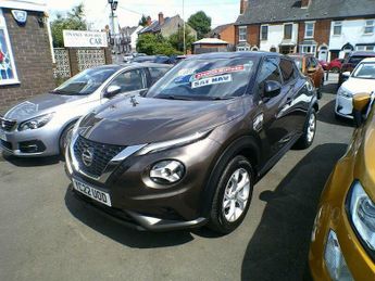 Nissan Juke 1.0 DIG-T N-Connecta Euro 6 (s/s) 5dr