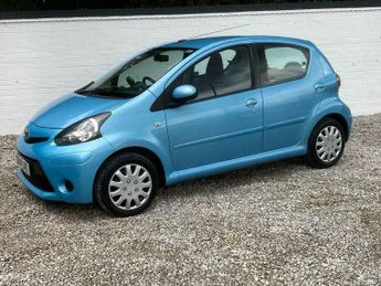 Toyota AYGO 1.0 VVT-i Move Euro 5 5dr