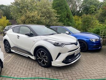 Toyota C-HR 1.8 VVT-h Dynamic CVT Euro 6 5dr Hatchback full body kit