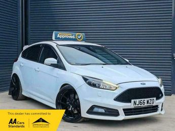 Ford Focus 2.0T EcoBoost ST-3 Euro 6 (s/s) 5dr