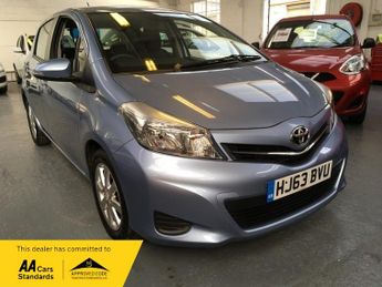 Toyota Yaris 1.33 DUAL VVT-i TR 5DR ONLY 47650 MILES!!