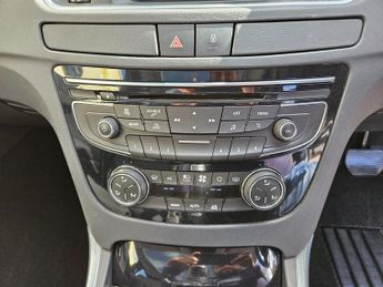 Peugeot 508 E-HDI SW ACTIVE