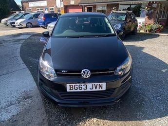 Volkswagen Polo R-LINE STYLE-LOW INSURANCE-GREAT FIRST CAR-LOW MILEAGE-GOOD SERV