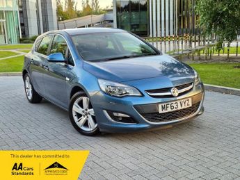 Vauxhall Astra 1.6 16v SRi Hatchback 5dr Petrol Auto Euro 5 (115 ps)