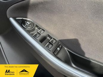 Ford Focus 1.6 Titanium Powershift Euro 5 5dr