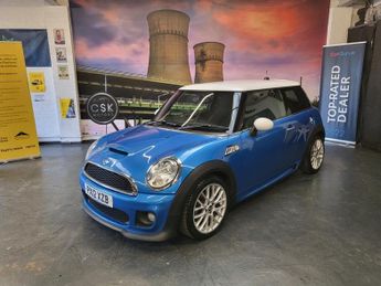 MINI Hatch 2.0 Cooper SD Hatchback 3dr Diesel Manual Euro 5 (s/s) (143 ps)