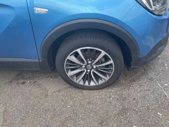 Vauxhall Crossland X 1.2 Turbo Elite Nav Auto Euro 6 (s/s) 5dr