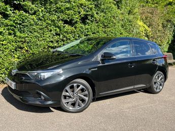 Toyota Auris 1.8 VVT-h Design CVT Euro 6 (s/s) 5dr