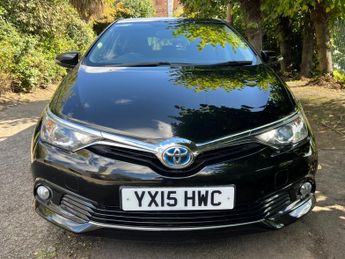 Toyota Auris 1.8 VVT-h Design CVT Euro 6 (s/s) 5dr