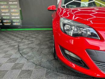 Vauxhall Astra 1.6 16v Exclusiv Auto Euro 5 5dr