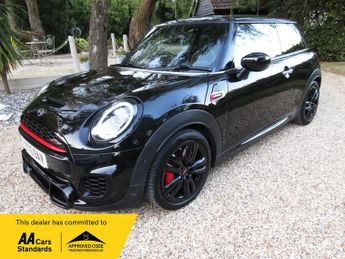 MINI John Cooper Works 2.0 JOHN COOPER WORKS JCW II 2.0 HATCHBACK 8 SPEED STEPTRONIC 23