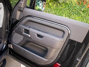 Land Rover Defender DEPOSIT TAKEN - SIMILAR CARS WANTED!