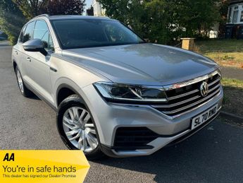 Volkswagen Touareg 3.0 TDI V6 SE Tiptronic 4Motion Euro 6 (s/s) HPI CLEAR-LOW MILES