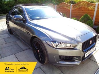 Jaguar XE D R-SPORT AWD TWIN TURBO 240 BHP,BLACK EDITION,1 FORMER KEEPER F