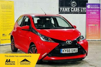 Toyota AYGO 1.0 VVT-i x-play x-shift Euro 6 5dr