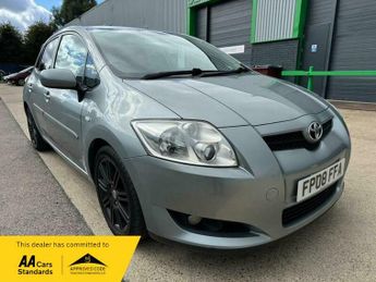 Toyota Auris 1.6 VVT-i SR 5dr