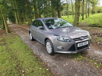 Ford Focus 1.6T EcoBoost Titanium Euro 5 (s/s) 5dr