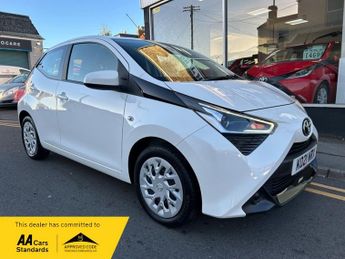 Toyota AYGO VVT-I X-PLAY TSS