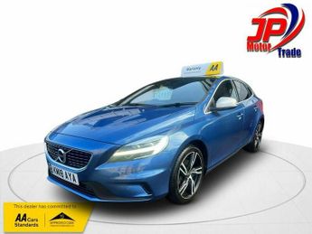 Volvo V40 T2 R-DESIGN PRO