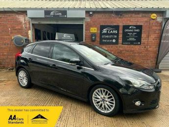 Ford Focus 1.0T EcoBoost Zetec Navigator Euro 5 (s/s) 5dr