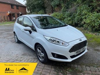 Ford Fiesta 1.6 Zetec Hatchback 5dr Petrol Powershift Euro 5 (105 ps)