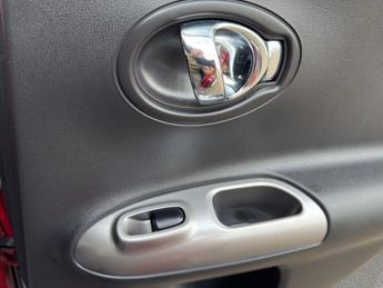 Nissan Juke 1.6 Acenta Premium CVT Euro 5 5dr