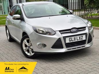 Ford Focus 1.6 Zetec Hatchback 5dr Petrol Manual Euro 5 (105 ps)