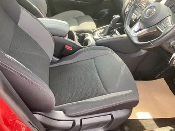 Nissan Qashqai 1.3 DIG-T Acenta Premium DCT Auto Euro 6 (s/s) 5dr