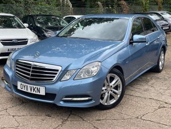 Mercedes E Class 2.1 E220 CDI BlueEfficiency Avantgarde Saloon 4dr Diesel Tiptron