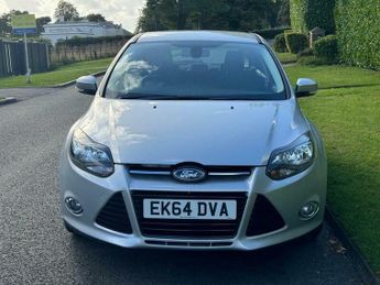 Ford Focus 1.0T EcoBoost Titanium Navigator Euro 5 (s/s) 5dr