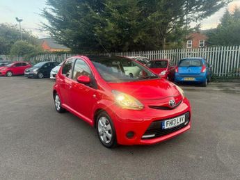 Toyota AYGO 1.0 VVT-i Euro 5 5dr